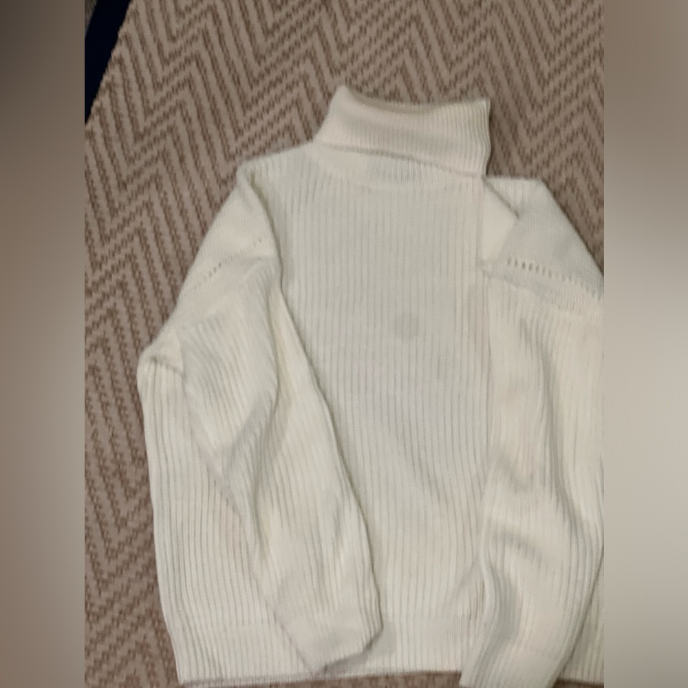 Women’s Turtleneck Sweater